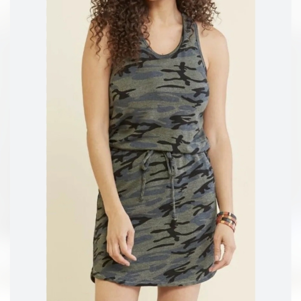 Sundry Racerback Camo Jersey dress size 0